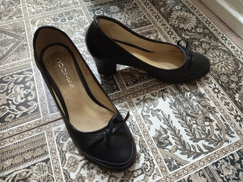 Туфли женские ..