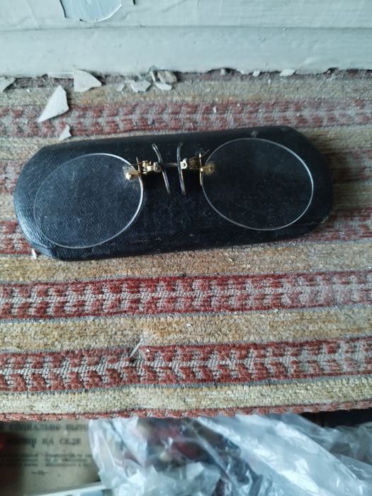 Очки антиквар в кабуре