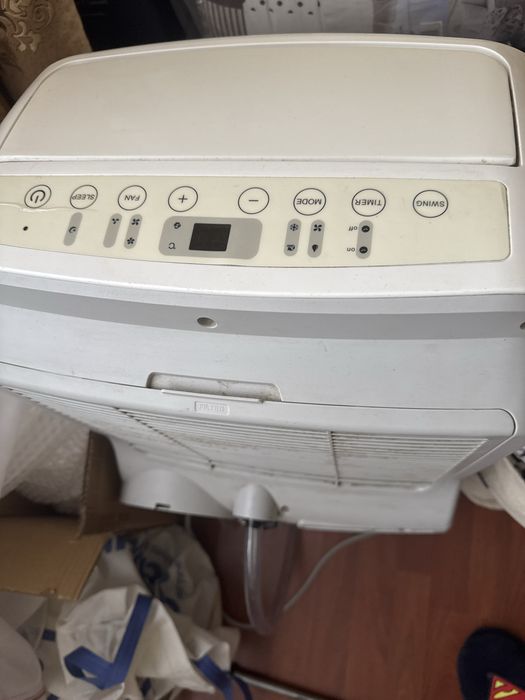 Aer conditionat portabil 2 in 1 raceste si incalzeste