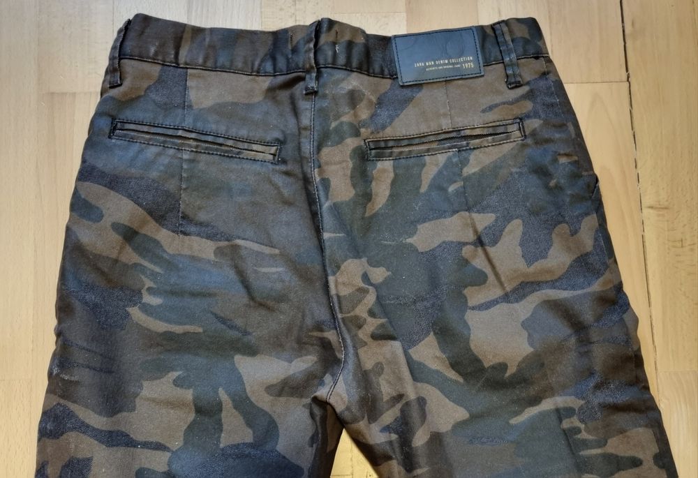 Vând Blugi Zara Man