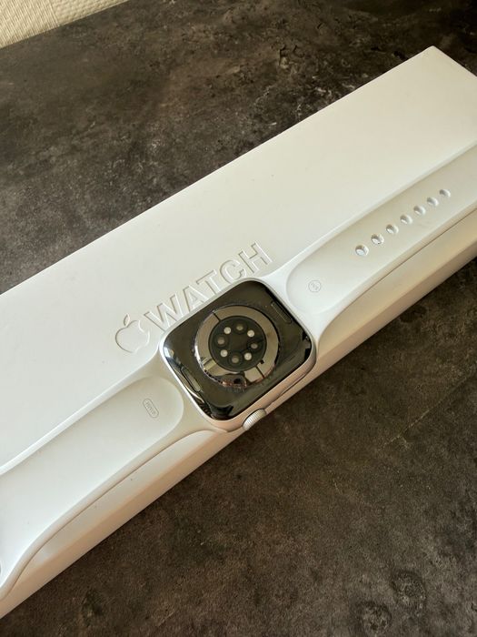 Apple Watch Series 8 41mm S/M белые