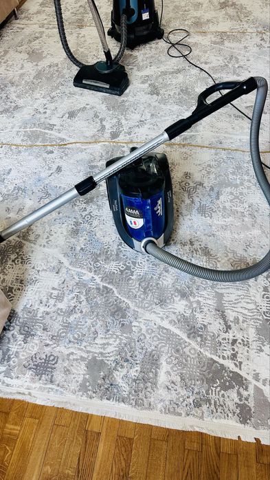 Продам пылесос  Tefal в отличном состояний