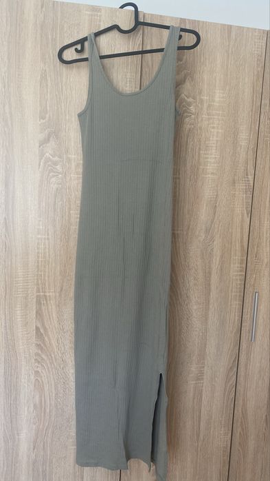 Rochie gravida material reiat mulat pe corp