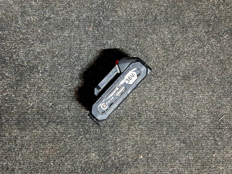 acumulator bosch universal 36v