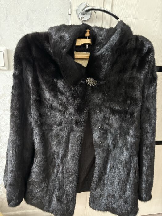 Продам норковую шубу