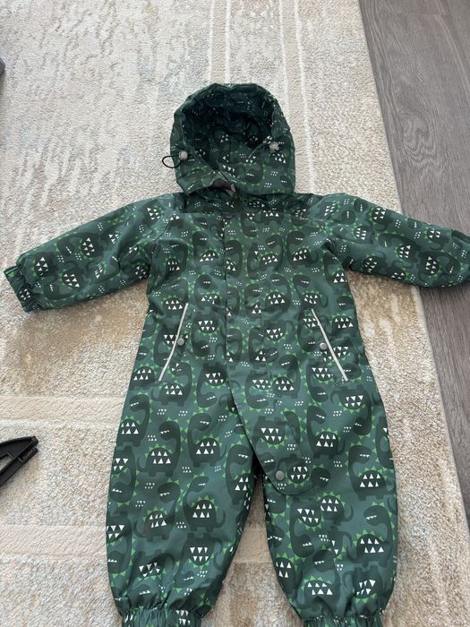 Продам демисезонный комбинезон