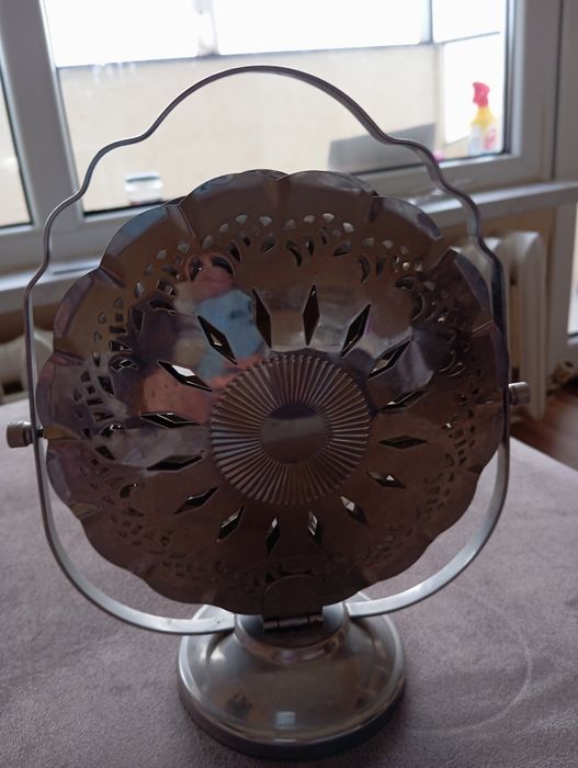 Поднос за сладки, великденски яйца