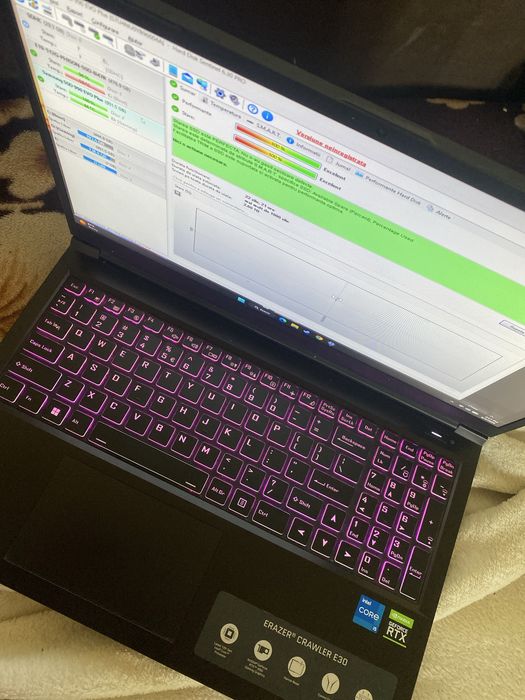 Laptop Gaming Medion Erazer Crawler E30 – i5-12500H / RTX 3050 / 16GB RAM / 1.5TB SSD