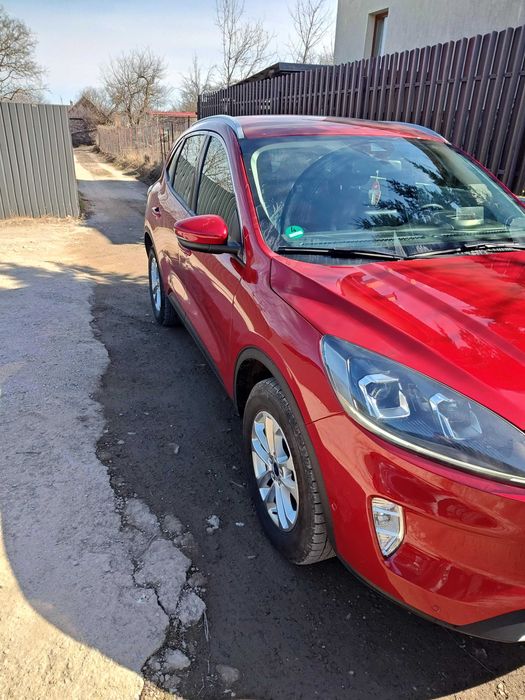 FORD Kuga 2022 — imagine 2
