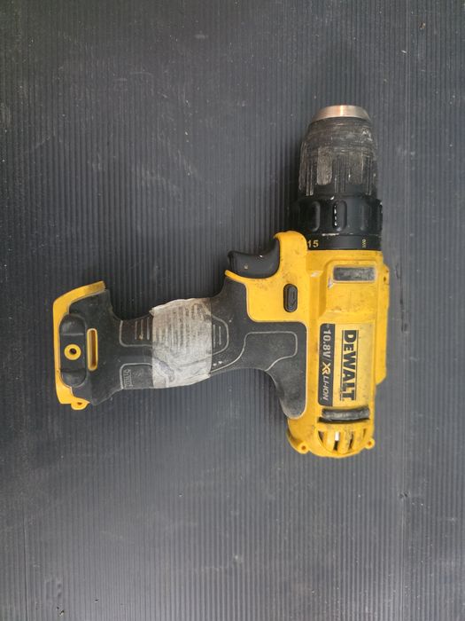 Винтоверт dewalt 12 V