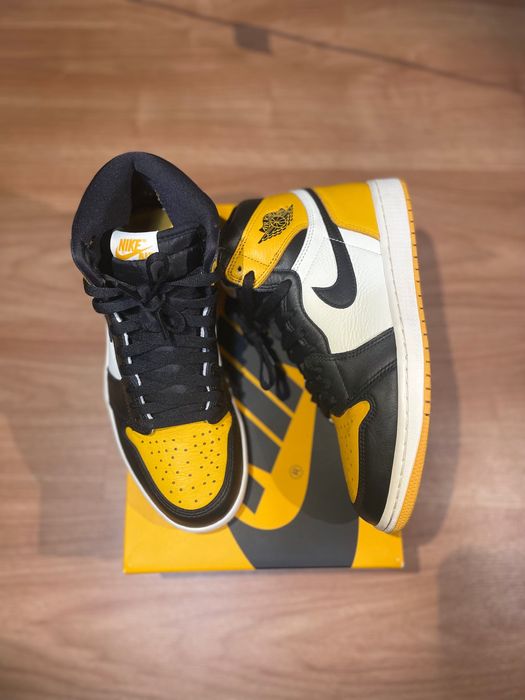 Size 42 EU - Jordan 1 Retro OG High Yellow Toe