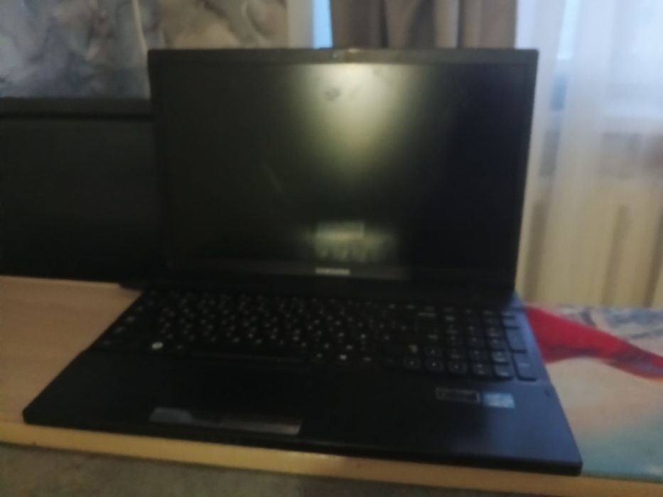 Продам ноутбук Самсунг