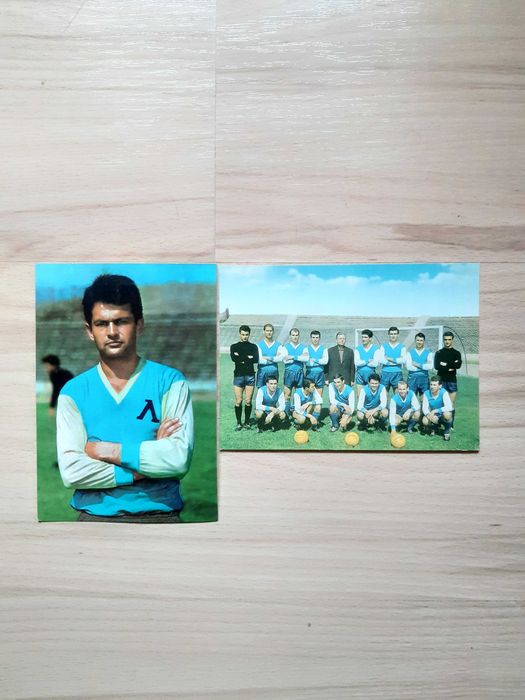 Снимки на футболисти на Ф.Д. Левски на хартиен носител