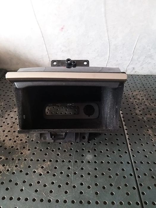 Sertar bord jeep grand cherokee 4 wk wk2 x90020201mr