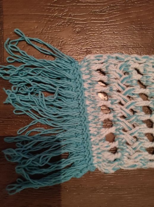 Шал BENETTON                  .