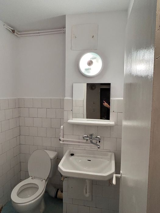 Apartament cu 3 camere de închiriat  – aproape de FSEGA și Iulius Mall
