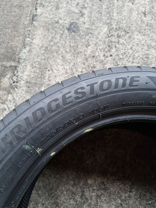 4 anvelope BRIDGESTONE runflat 245/50/19 pret per bucata