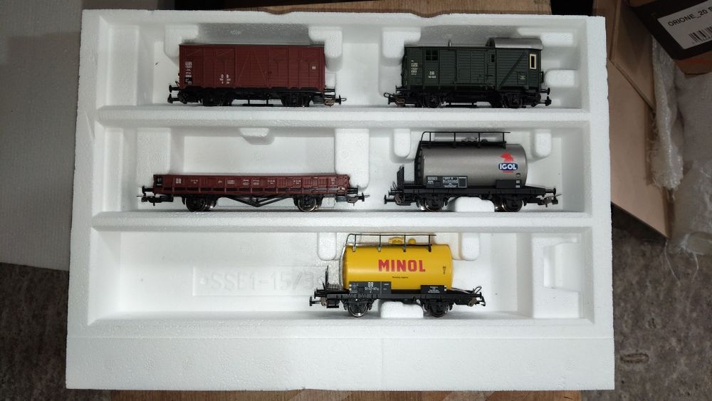 Set vagoane Piko nou H0