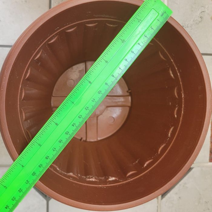 Цветочные горшки