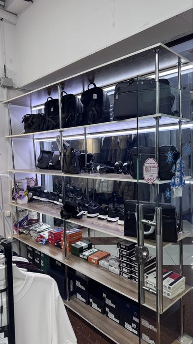 Стойки, торговое оборудование