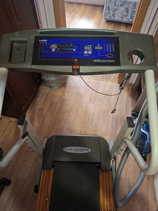 Продам беговую дорожку.