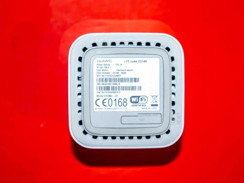 HUAWEI LTE Cube E5180 4G Отключен WiFi Рутер Мобилен Безжичен Интернет A1 Yettel Vivacom