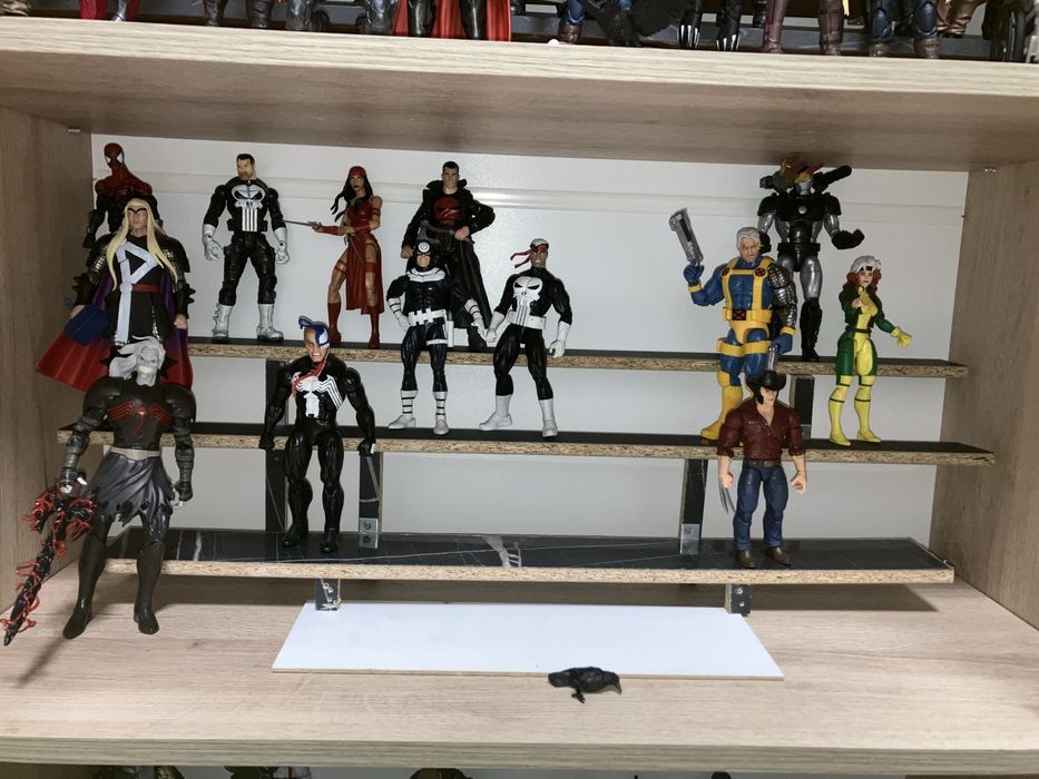 Екшън фигури marvel legends,black series и други