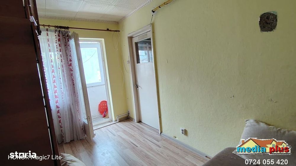 Apartament 2 camere semidecomandat, etaj 3, Aviației – Micro 40