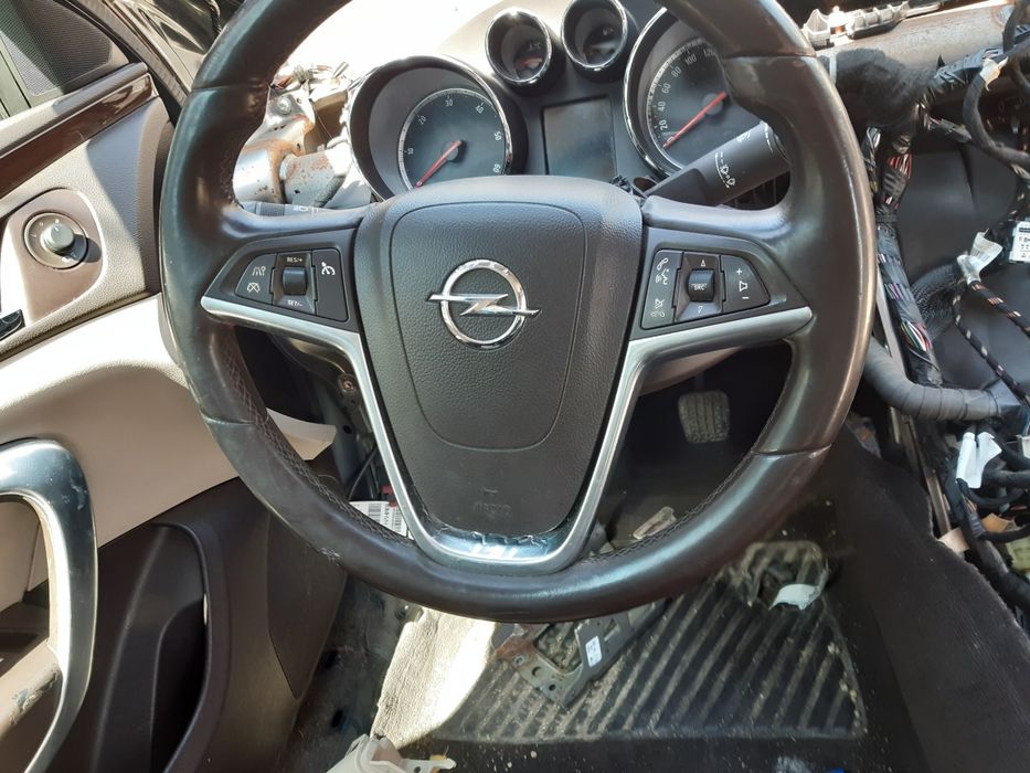 Plansa bord opel insignia