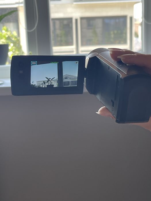 Продается видеокамера SONY HDR-CX405