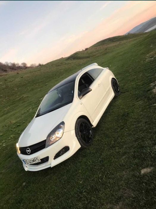 Opel Astra H GTC