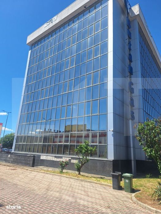 Cladire de birouri / spatii comerciale,