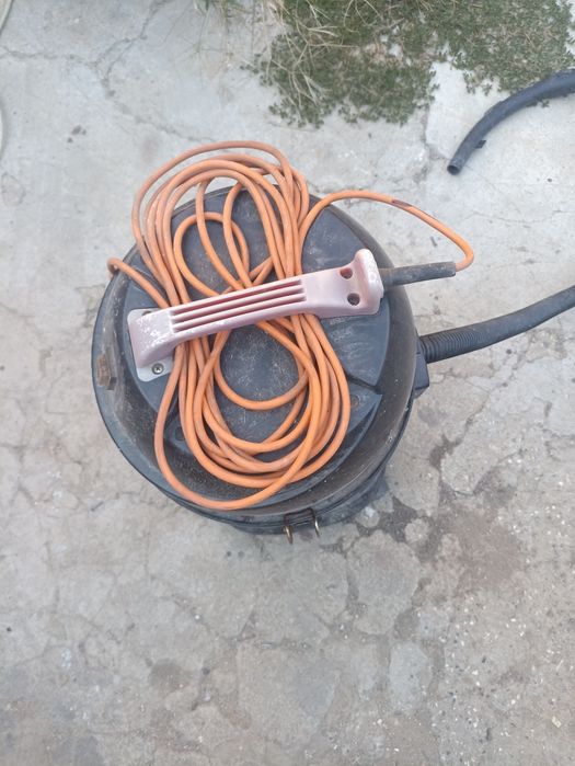 Професионална прахосмукачка Viper LSU135-EU 35L - мокро и сухо 1000W - работеща