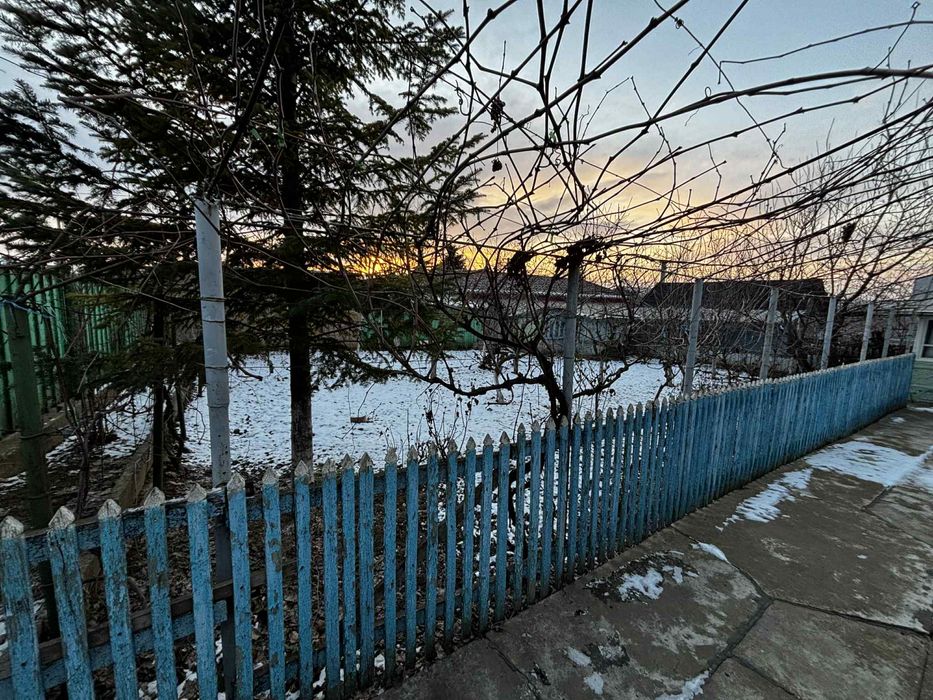 Casa batraneasca + teren Odaia Manolache