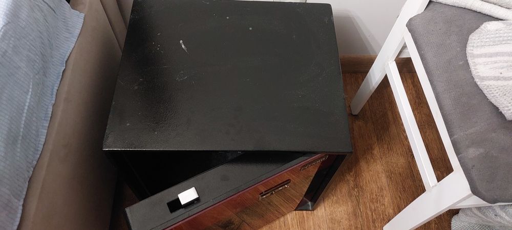 Продам сейф в отличном состоянии