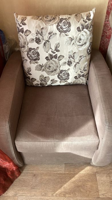 Продам диван и кресло