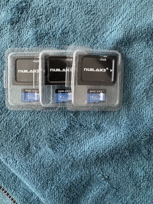 Carduri MicroSD cu adaptor Nuilaks, de 256 GB, clasa 10