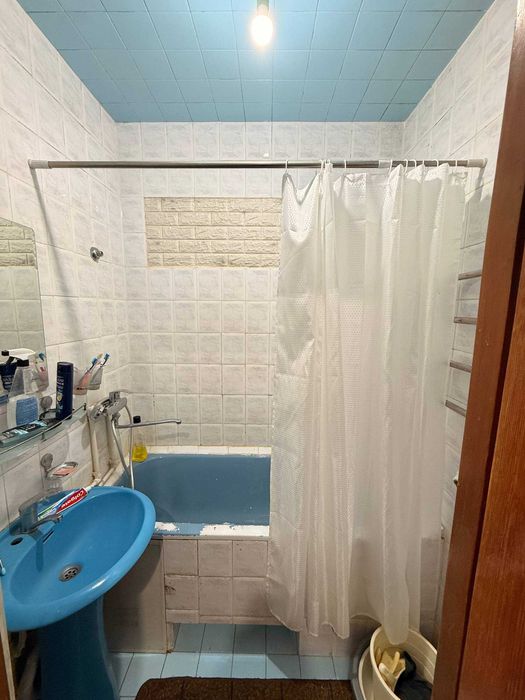 Uy sotiladi Yunusobod 4 kvartalda