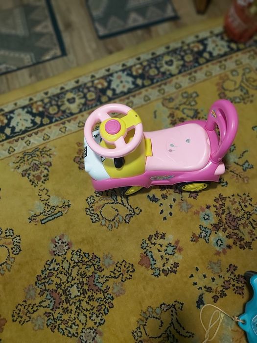 Vand Masinuta cu muzica si sunete