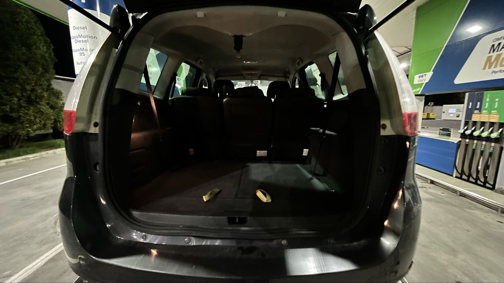 Renault Grand Scenic III Мотор Турбо Дюзи Скорости Врата Стоп Стъкло