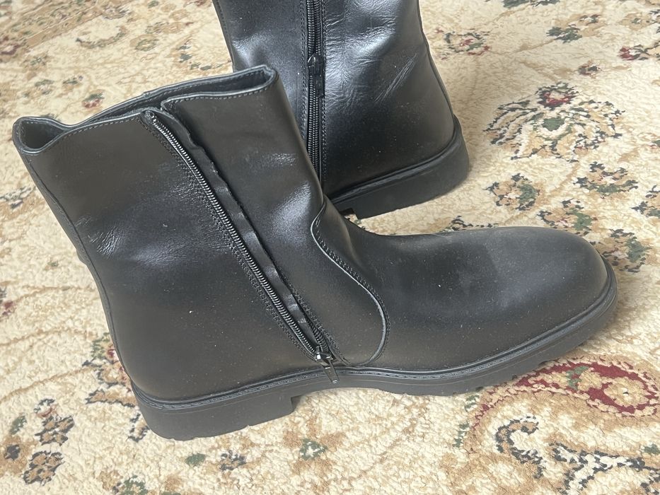 Продам мужские зимние сапоги