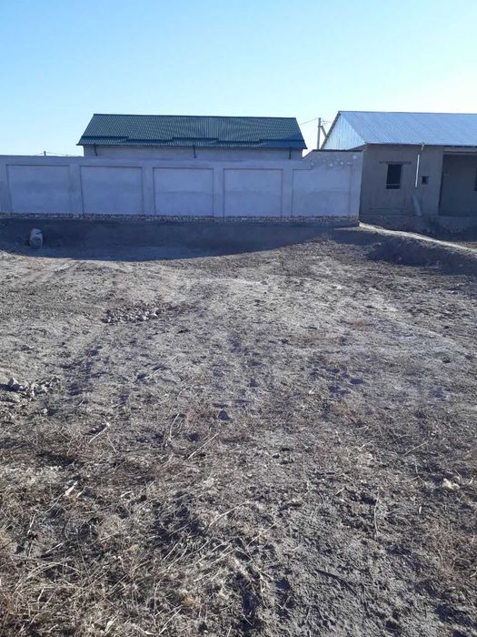 375 kv yer maydoni sotiladi.