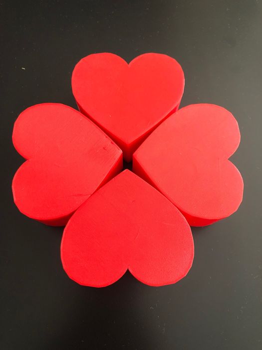 Кутийка във формата на сърце