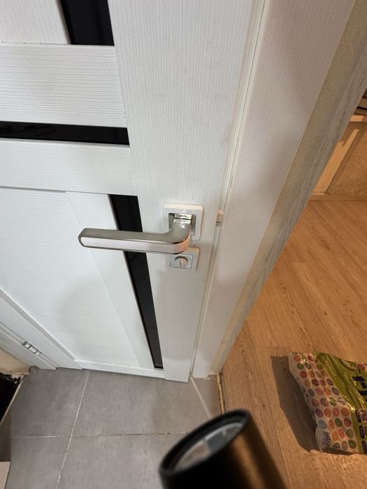 Продам двери межкомнатные