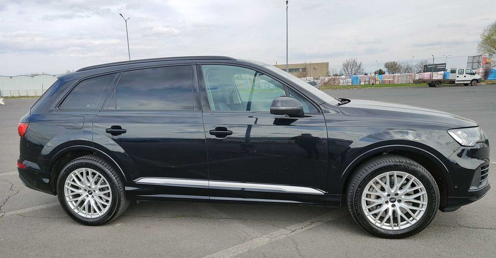 AUDI Q7 2020 — imagine 3