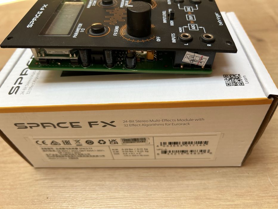 Behringer Space fx