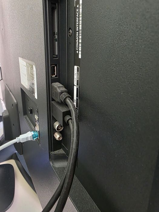 Телевизор LG 55"