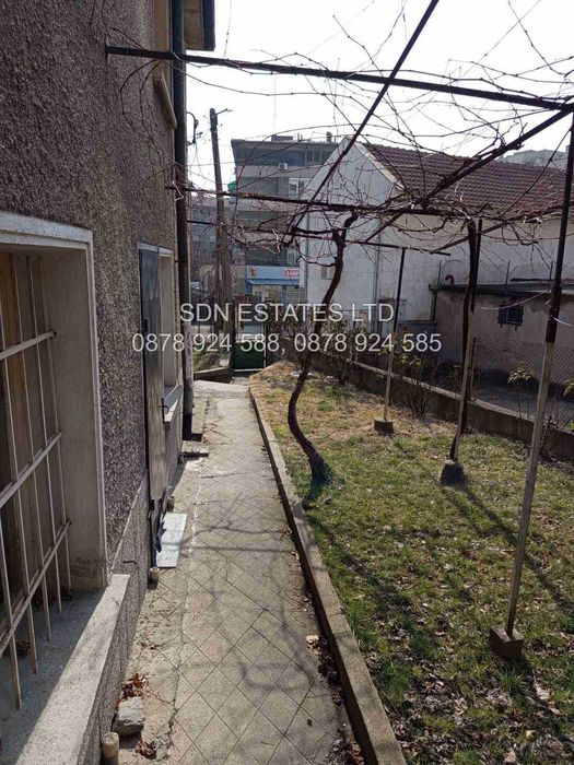 Продава се Къща в Казанлък - 160 кв.м за 861 €/кв.м - Снимка #2