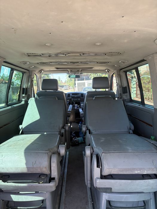 Бус Volkswagen T-5, 5+1