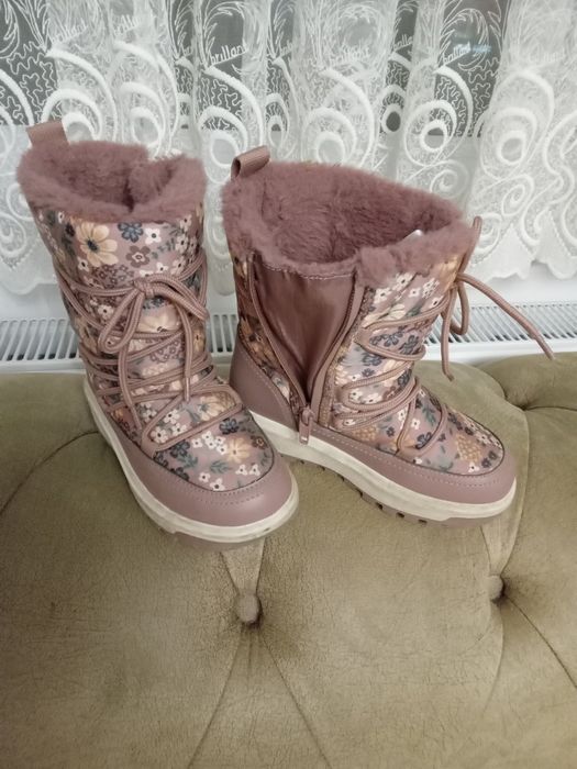 Детски ботуши-апрески и бебешки ботушки